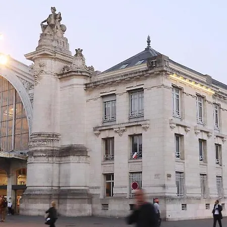 Le Velpeau / Gare * Tours